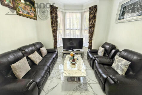Prestbury Road, Forest Gate, E7 8NQ
