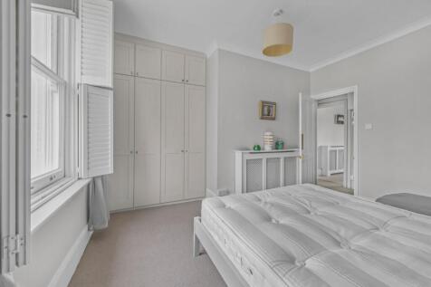 Marlborough Road, 
Richmond, TW10