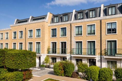 Rainsborough Square, Fulham, SW6