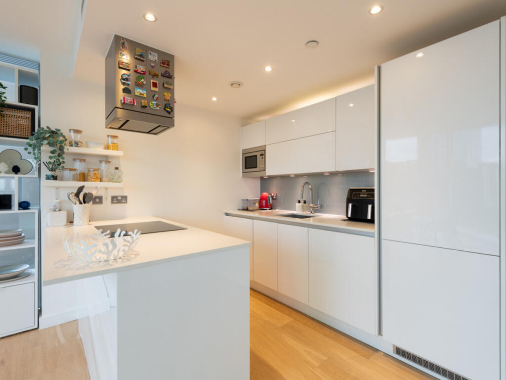 Avent Garde Tower, Shorditch, London, E1