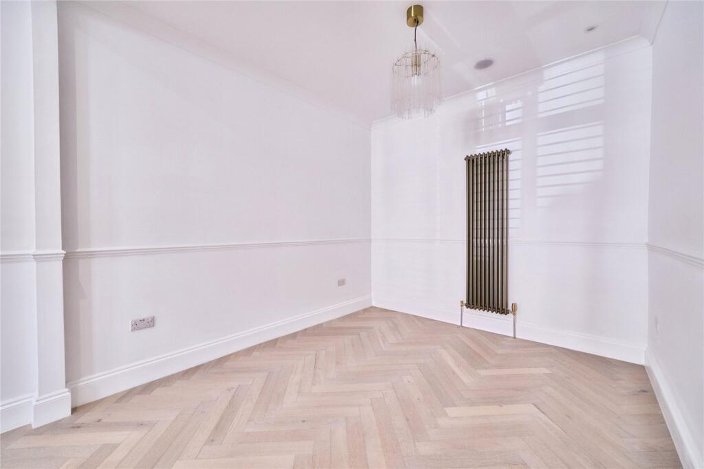 Leasowes Road, London, E10