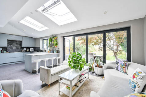 Byron Avenue, Raynes Park, New Malden, KT3