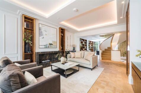 Priory Walk, London