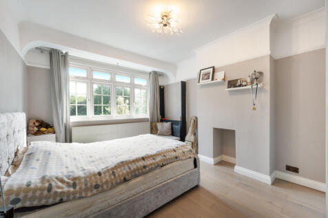 Chase Side Avenue, Wimbledon, SW20