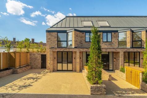 Winston Close, Raynes Park