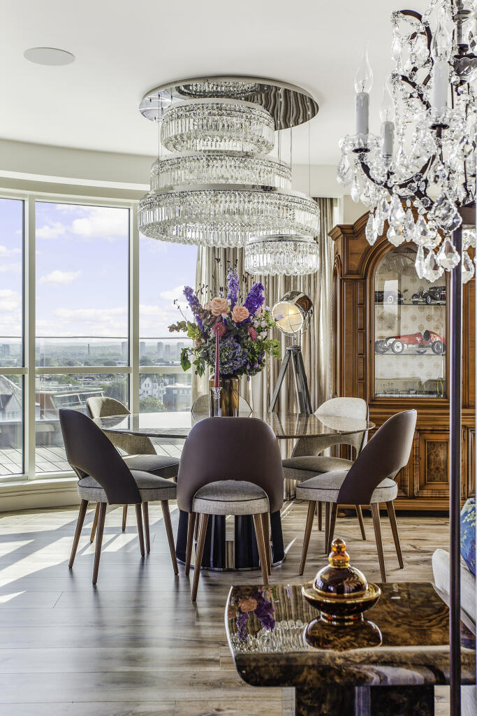 New Broadway, London, W5