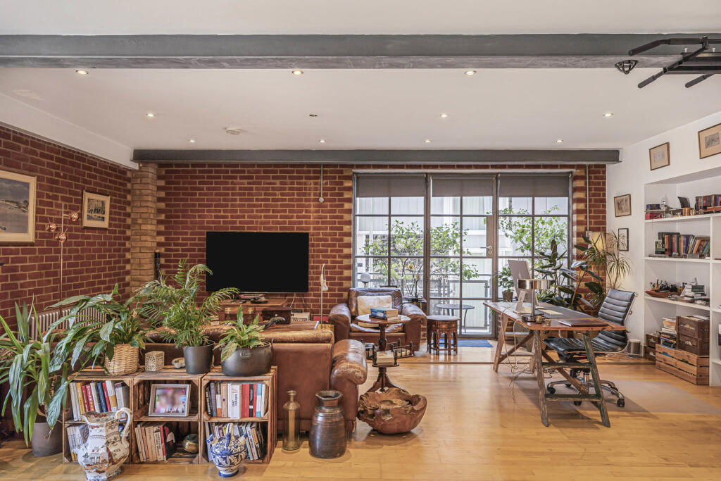 Shepherdess Place, London, N1