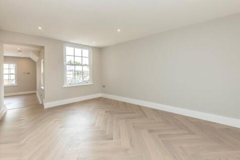Whitton Road, Twickenham