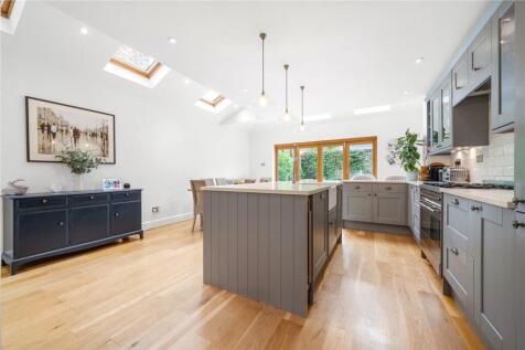Kelmore Grove, East Dulwich, London, SE22