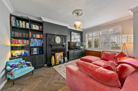 Cambridge Crescent, Teddington, Middlesex, TW11