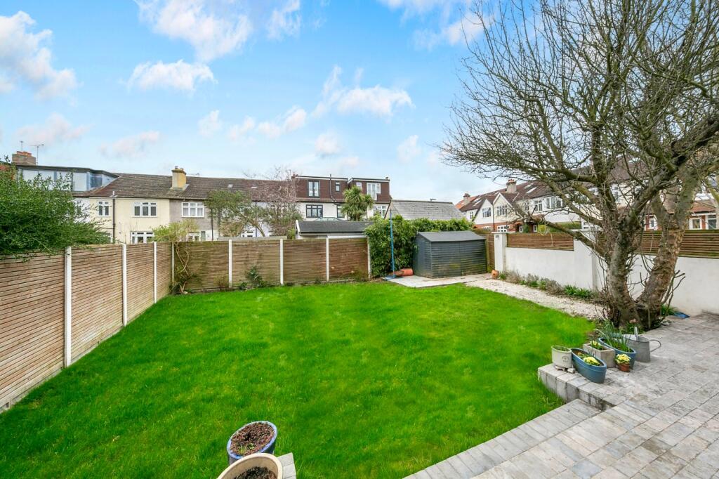 Cambridge Crescent, Teddington, Middlesex, TW11