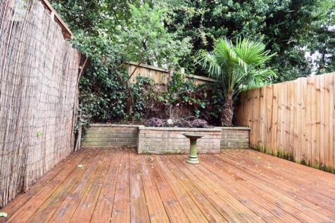 Kelvedon Close, Kingston Upon Thames, KT2