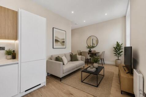 Montford House, Richmond TW10