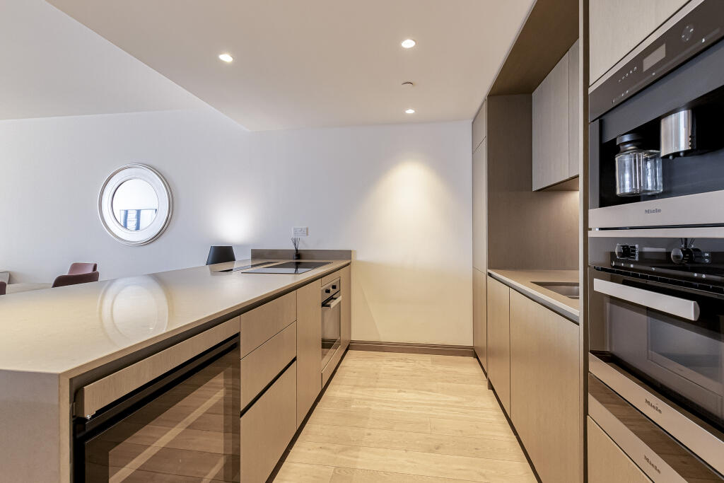1 Blackfriars Rd, London SE1 9GJ, UK
