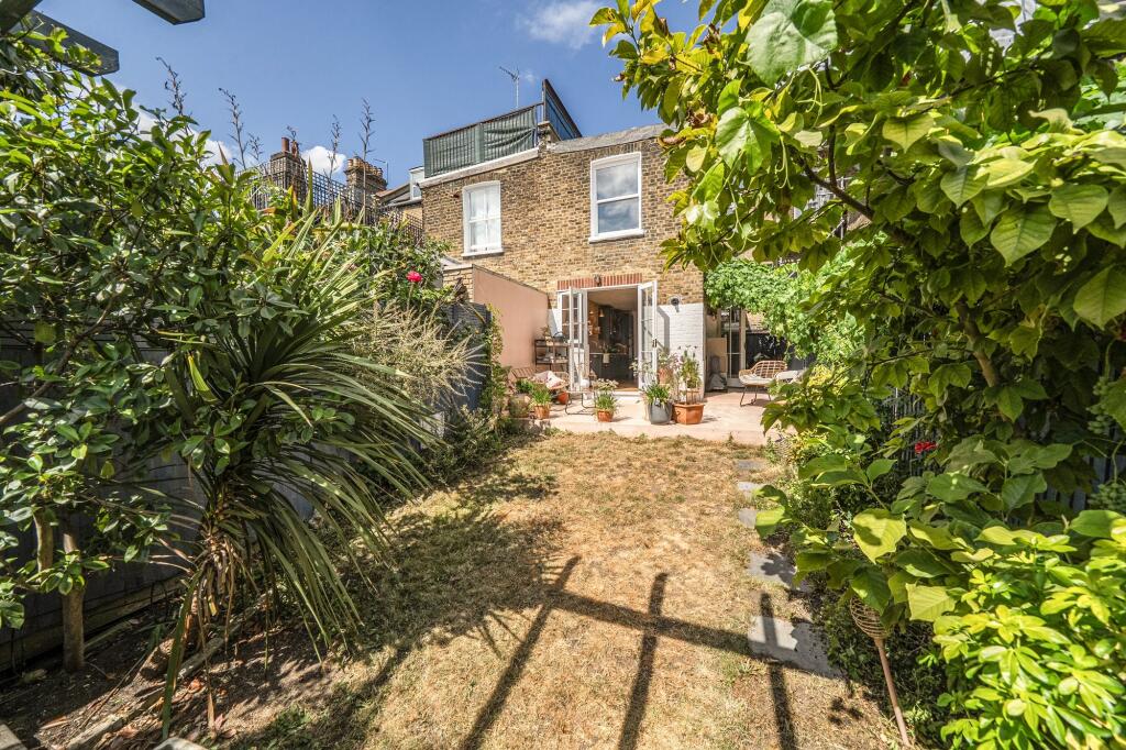 Fairbridge Road, London, N19