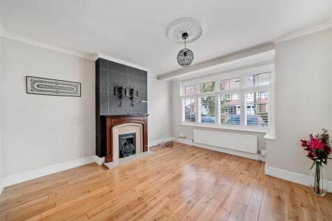 Meadow Close, Raynes Park