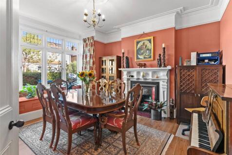 Claremont Road, Teddington, TW11