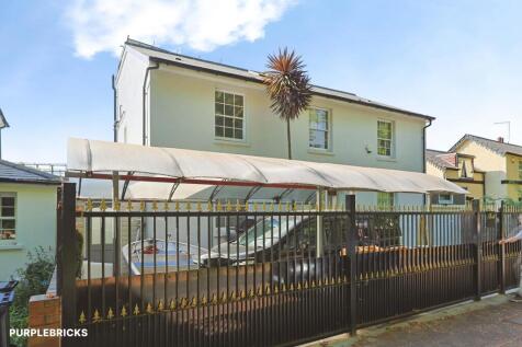 Hardwicke Road, London, W4