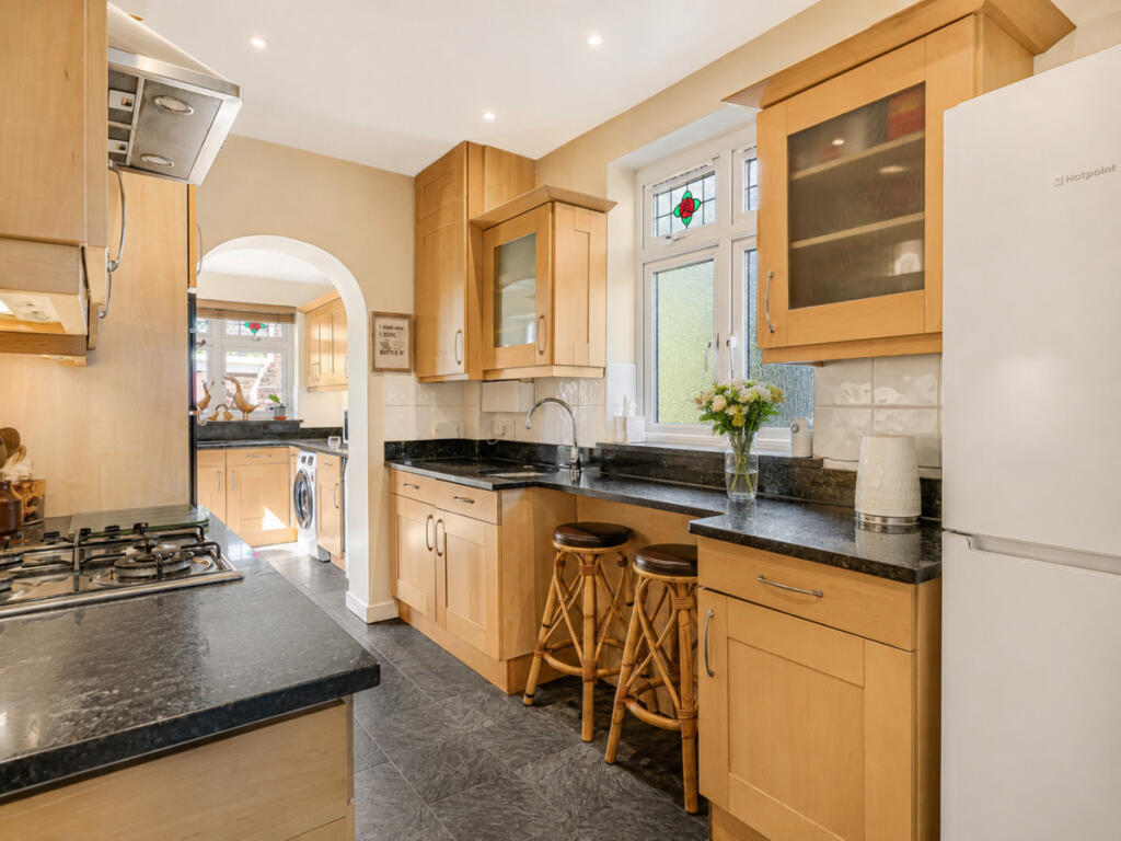 Kingfield Road, Ealing, W5