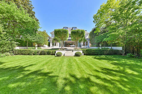 Roehampton Gate, London, SW15