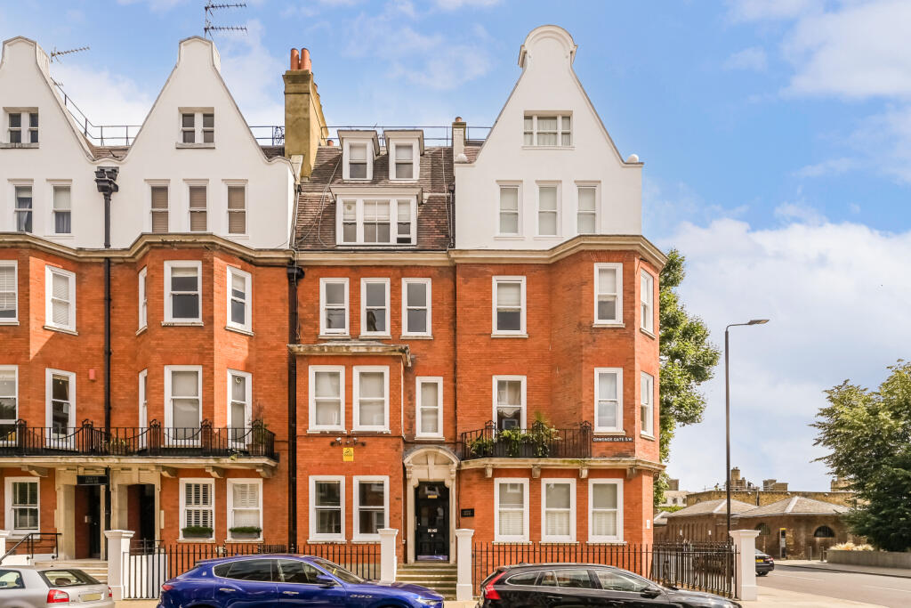 Teviot House, 
26 Ormonde Gate, SW3