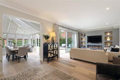 Rydon Mews, Wimbledon, London, SW19