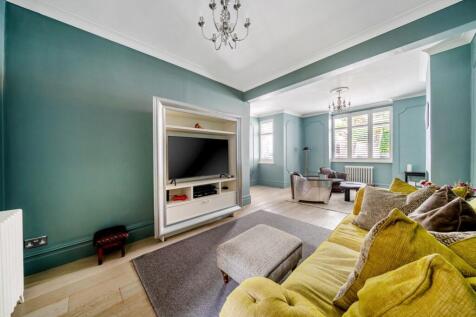 Southdown Road, Raynes Park, London, SW20