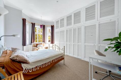 Woodgrange Avenue, London