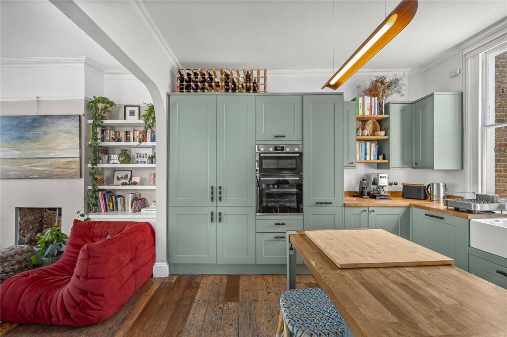 Crystal Palace Road, East Dulwich, London, SE22