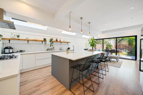 Woodwarde Road, Dulwich, SE22