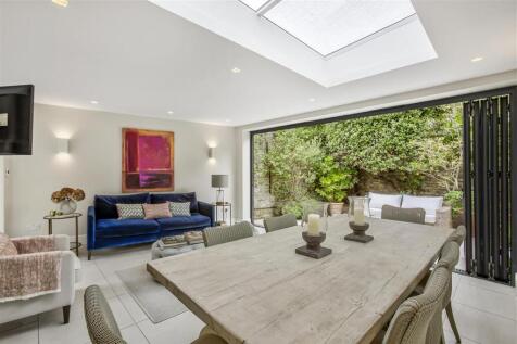 Parkgate Road, SW11