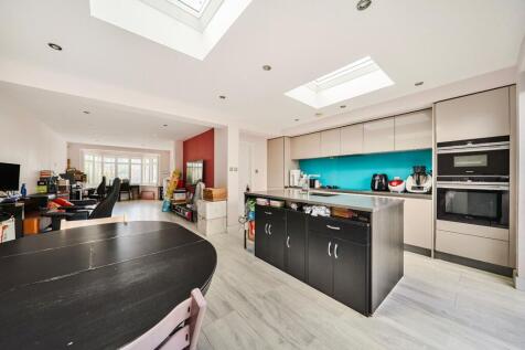Garth Road, Kingston Upon Thames, KT2