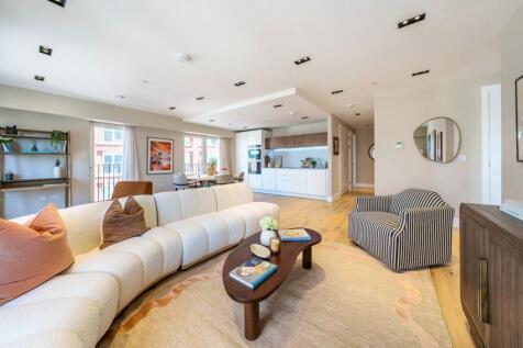 Exchange Gardens,
London,
SW8 1DF