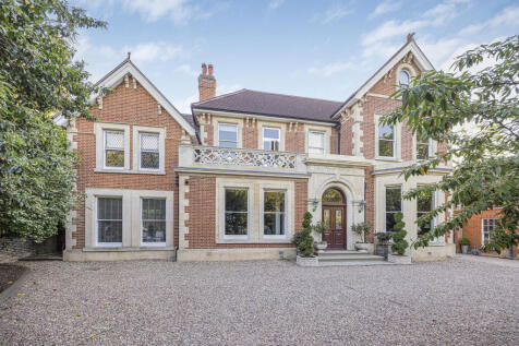 Court Road, Eltham, London, SE9
