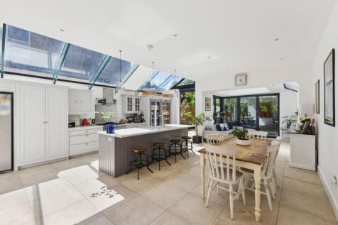 South Croxted Road, London, SE21