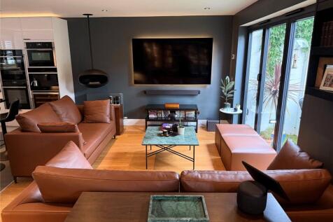 Buxton Mews, London, SW4