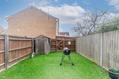 Heathfield Drive, Colliers Wood, Mitcham, CR4