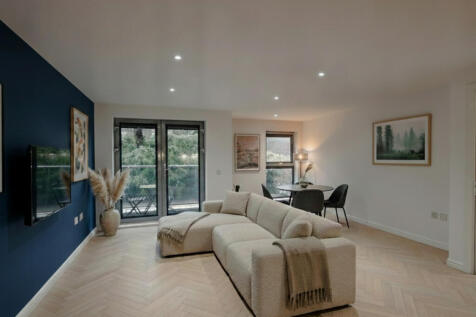 Battersea Square, London, SW11
