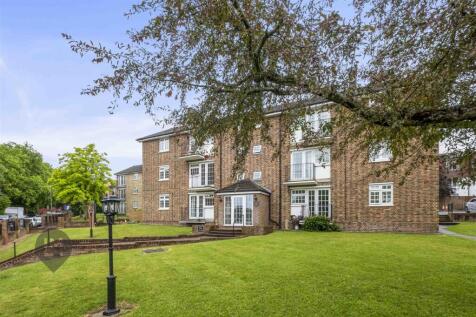 Albert Drive, London
