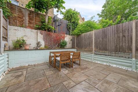 Leander Road, SW2