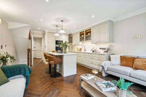 Platts Lane, Hampstead, NW3