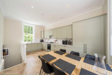 Moorland Road, Brixton