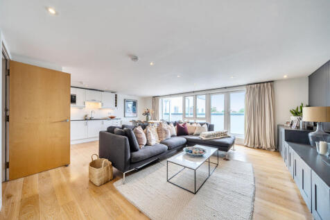 Stane Grove, Clapham North, London, SW9