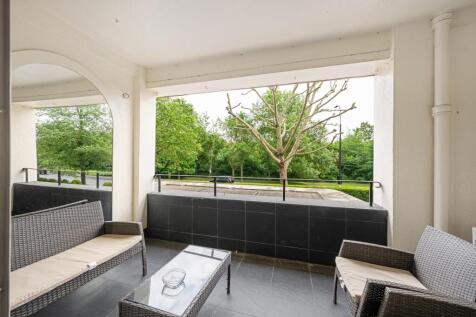 Viceroy Court, Prince Albert Road, St John's Wood NW8