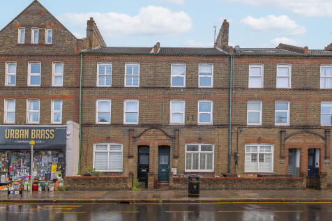 Garratt Lane, London, SW18