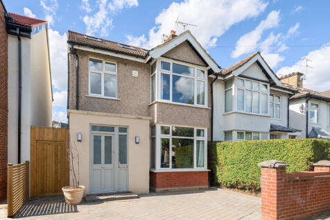 Taunton Avenue, Raynes Park, London, SW20