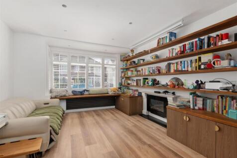 Southway, Raynes Park