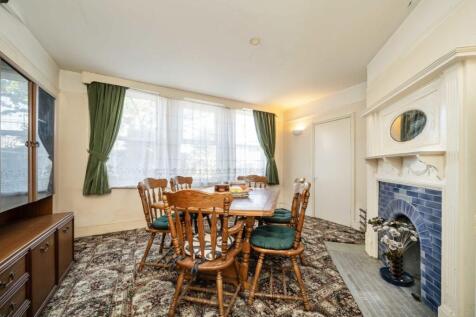 Fairlawn Grove, Chiswick