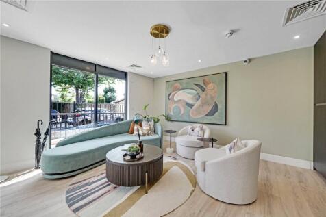 Rose Square, Twickenham