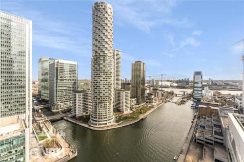 Marsh Wall, London, South Quay Plaza, E14